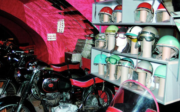 Fotó: Ocskay Zoltán (Veterán Autó és Motor) Fotó: Ocskay Zoltán (Veterán Autó és Motor)