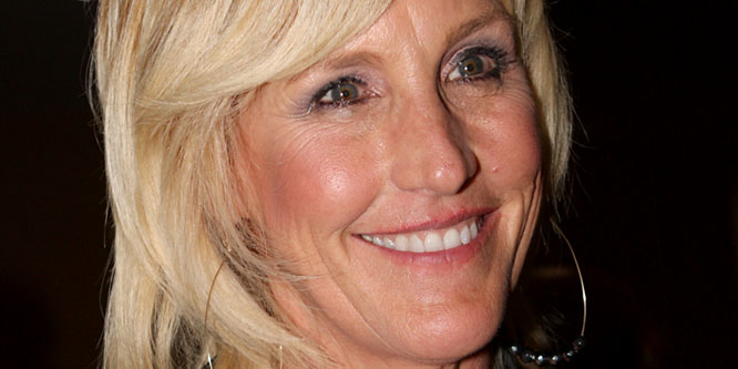 Erin Brockovich részegen csónakázott