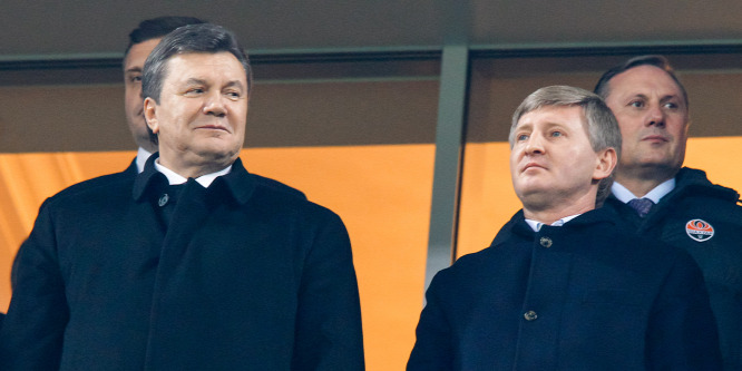 Valahogy mindig ott voltak a tűznél Ukrajna igazi urai