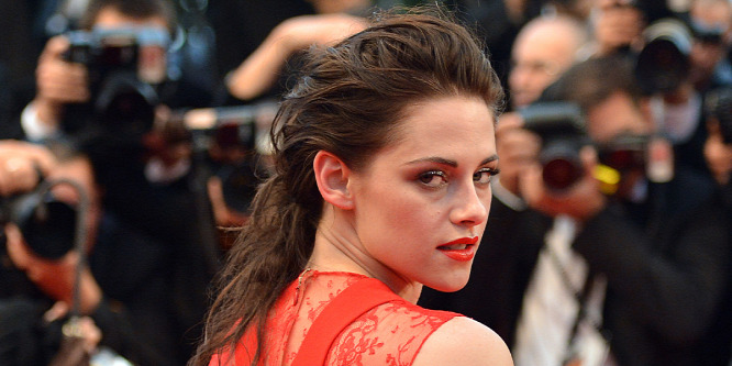 Kristen Stewart nagy duzzogva pózolhat