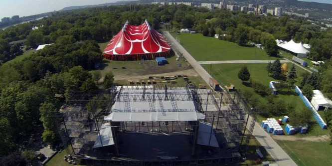 Para van! Elfogytak a Sziget-bérletek
