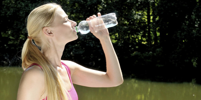 Egy liter ásványvíz jár egy egységnyi kriptovalutáért