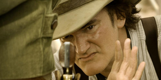 Tarantino elkészült utolsó előtti filmjének forgatókönyvével