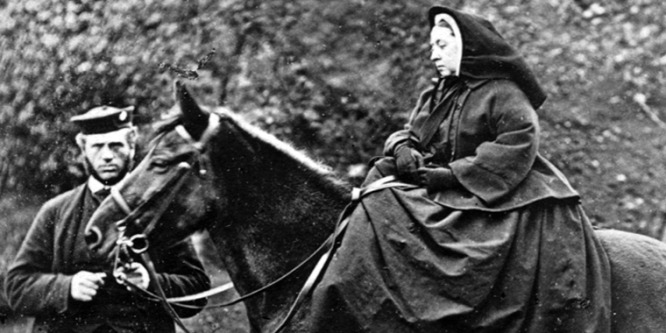 Viktória királynő együtt aludt szolgálójával, de nem volt köztük szex