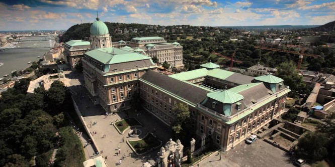 Újra lesz zenés őrségváltás és katonai térzene Budapesten