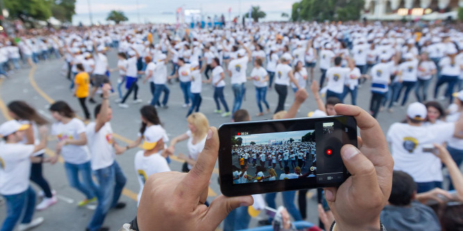 Nagy a nyüzsgés a mobilpiacon