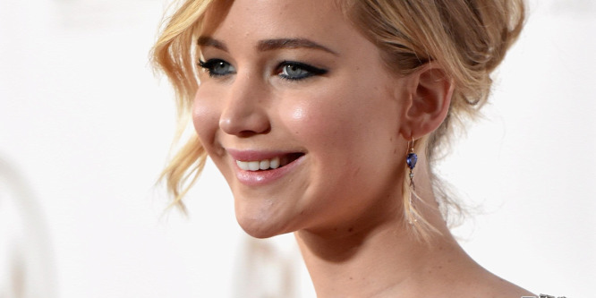 Jennifer Lawrence lesz Spielberg fotósa