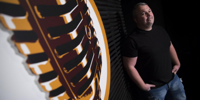 Dombóvári István: Egy humorista vagyok, aki ír!