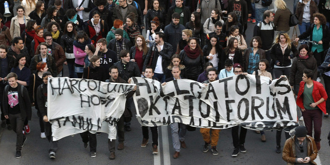 Több száz diák demonstrált Budapesten