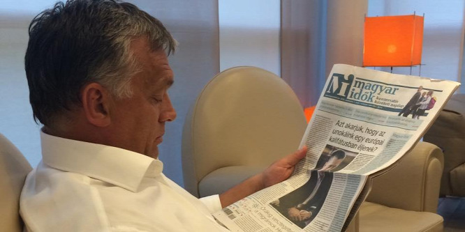 Orbán Viktor Magyar Időket olvas