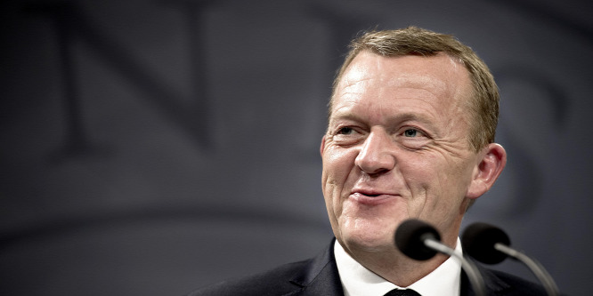 Többség nélkül állt föl az új kormány