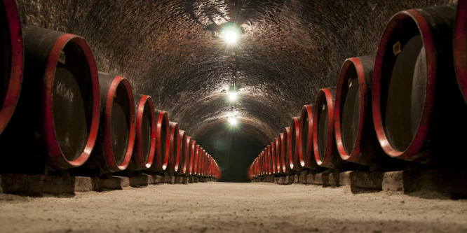 1,2 millió forintnyi tokaji aszú - ki ne kóstolná végig?