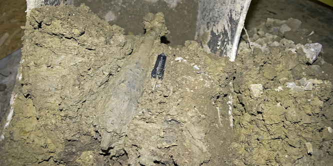 Gyújtószerkezetet robbantottak a Széll Kámán téren