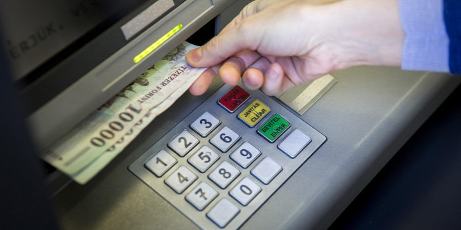 Létrejöhet az ország második legnagyobb bankja