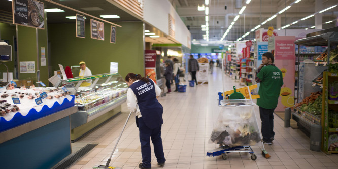 Munkaügyi ellenrzés elé néznek a vasárnapi foglalkoztatók