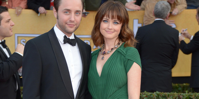 Bréking! Rory Gilmore, vagyis Alexis Bledel terhes!