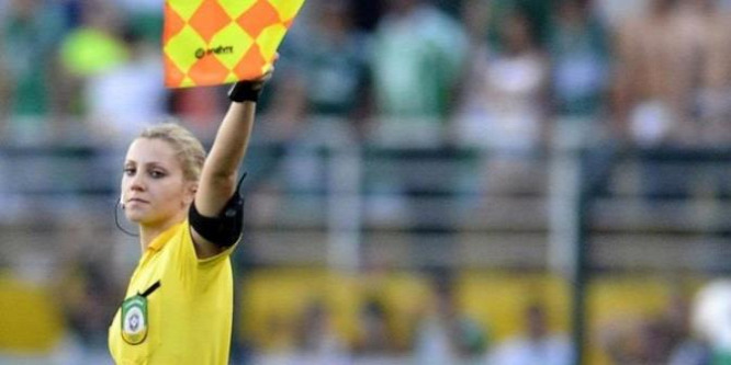 A péniszével támadt a női bíróra a spanyol öregfiú