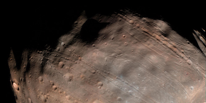 Elpusztul a Mars, belecsapódik a saját holdja