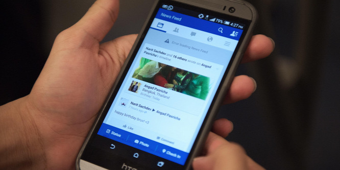 Tíz éve görgetjük a Facebook hírfolyamát