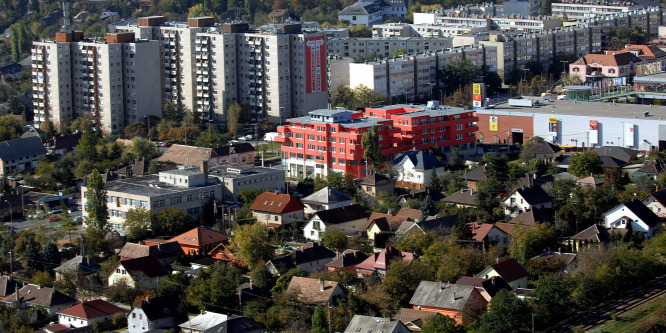 Gúzsba kötik a terjeszkedő Budapestet