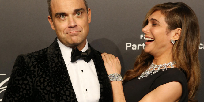 Robbie Williams háromszor dobta Ayda Fieldet mielőtt elvette