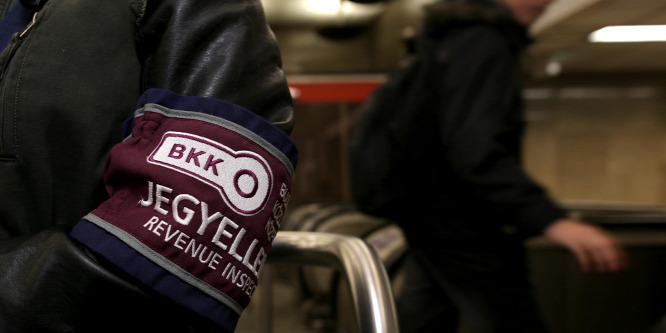 Rárontott az ellenőrre egy rolleres férfi Budapesten: ő lehet az
