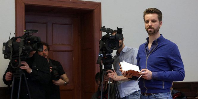 Egy jogerősen elítélt rongáló állt Karácsony Gergelyék mellé