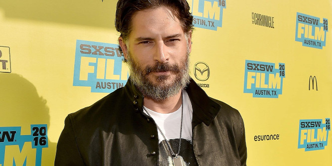 Kórházba kellett szállítani Joe Manganiellót