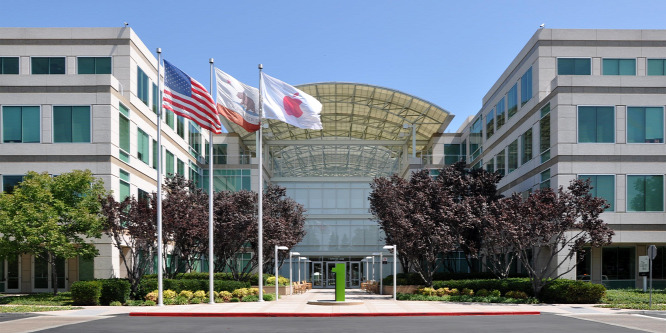 Fejbe lőtte magát az Apple fiatal mérnöke