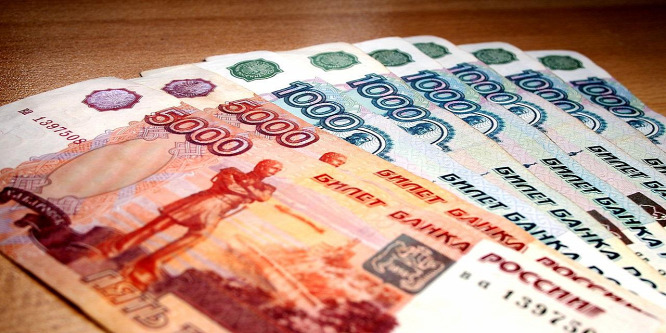 Egy bennfentes szerint Moszkva finanszírozza az ukrán szakadárokat