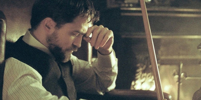 Nézze meg Robert Pattinson nálunk forgatott filmjének az előzetesét!