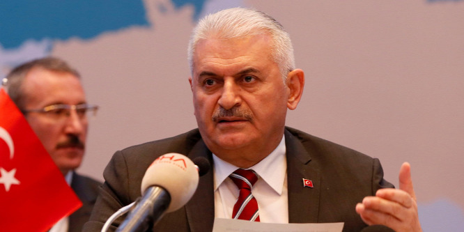 Az új török kormányfő válaszokat vár az EU-tól