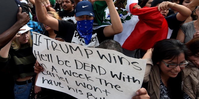 A bevándorlás miatt verekedtek Trump gyűlésén