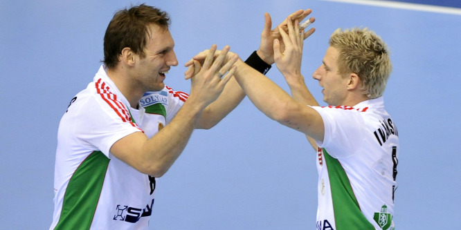 Iváncsik Tamás követi testvére példáját
