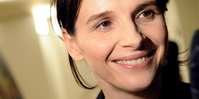 Juliette Binoche Miskolcra jön