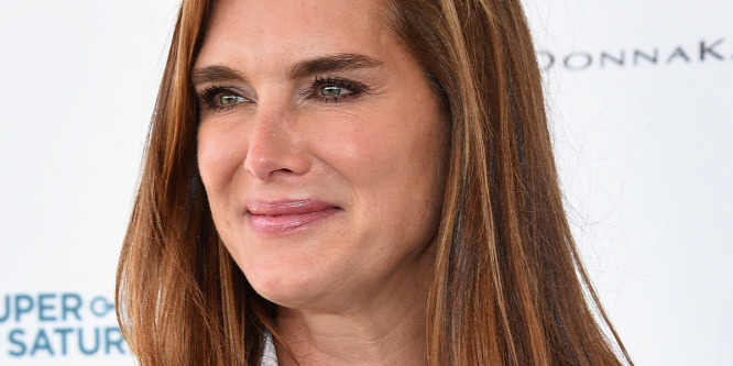 Brooke Shields kórházba került, meg kellett műteni