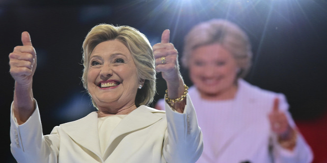 A Bush Intézet alapító igazgatója Clintonra szavaz