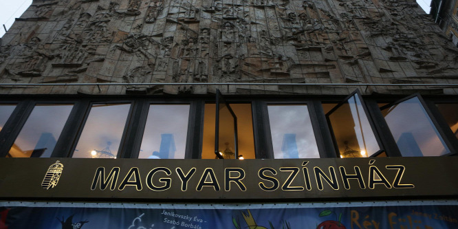 A tizedes meg a többiekkel vár az új évadban a Magyar Színház