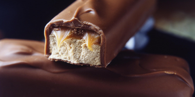 Kéttonnás, brutális Snickerst készítettek