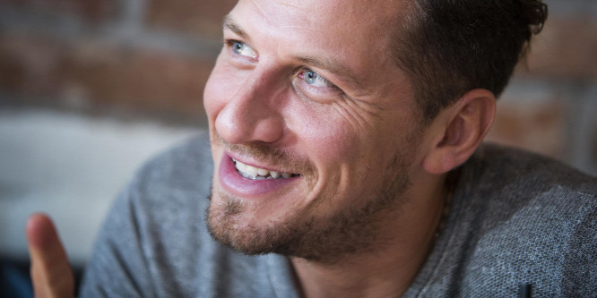 Vastag Csaba összeköltözött színésznő párjával
