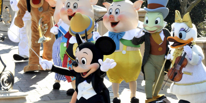 Ijesztően alulfizetett Mickey egér és Donald kacsa