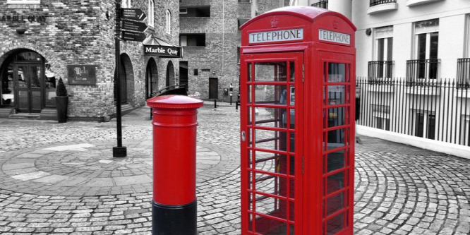 Irodákká alakulnak át a legendás brit telefonfülkék