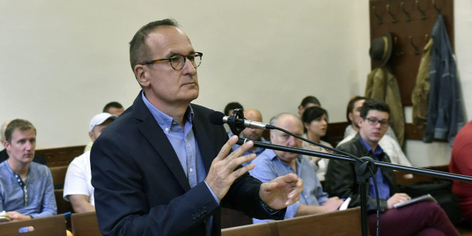 Újraindult a csalással vádolt volt szocialista politikus, Simon Gábor pere