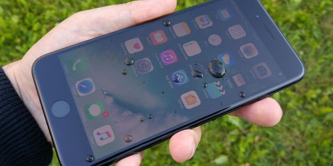 A hetedik, de nem nagy csoda az új iPhone