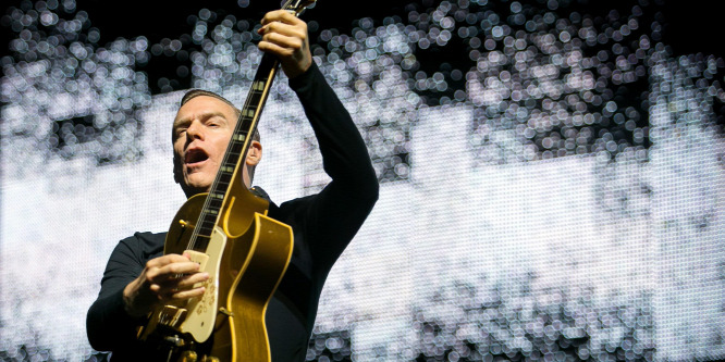 Ingyenes koncerten lép fel Bryan Adams a Hősök terén