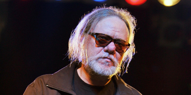 Tommy Ramone emléktábláját avatták fel a Toldi mozi bejáratánál