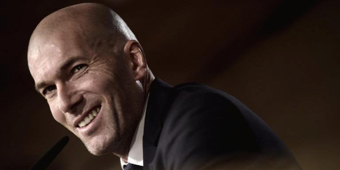 35 ezren tüntetnek Zidane-álarcban