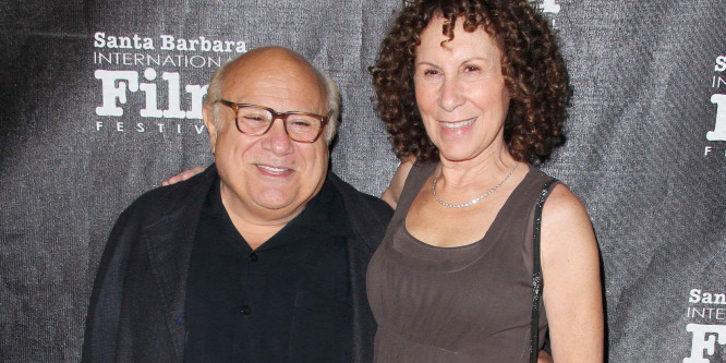 Két éve szakított Danny DeVito és felesége, mégsem akarnak elválni egymástól