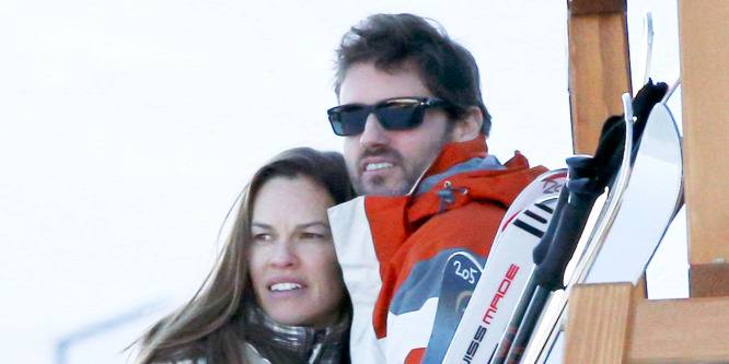 Hilary Swank új férfi mellett kezdett új életet