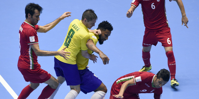 Amikor magyar focisták oktatták a világverő brazilokat